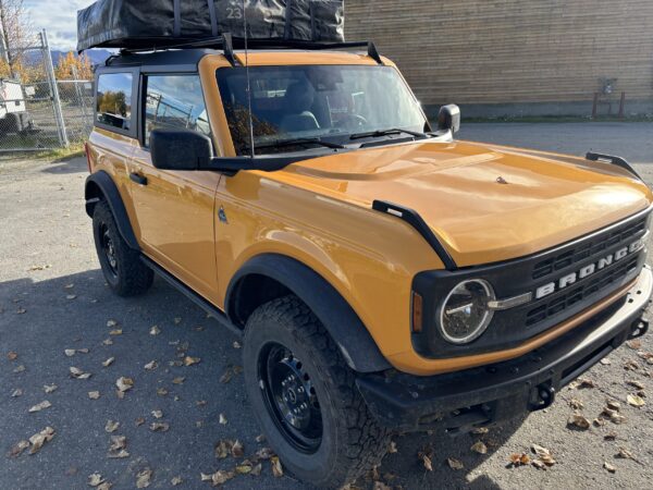 2022 Ford Bronco SUV with Tent Topper - Image 13