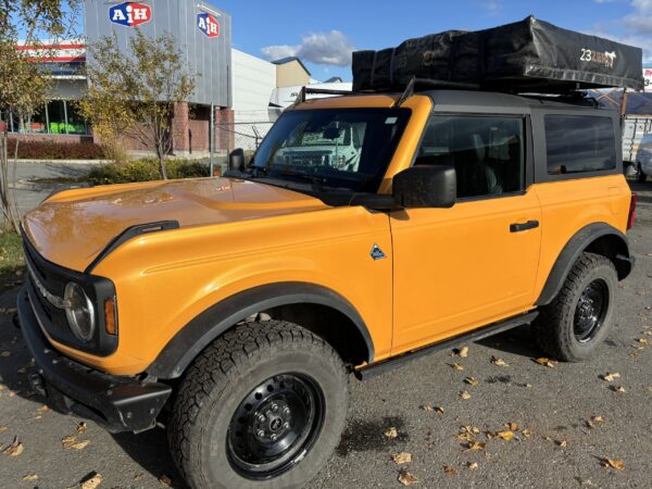 2022 Ford Bronco SUV with Tent Topper - Image 11