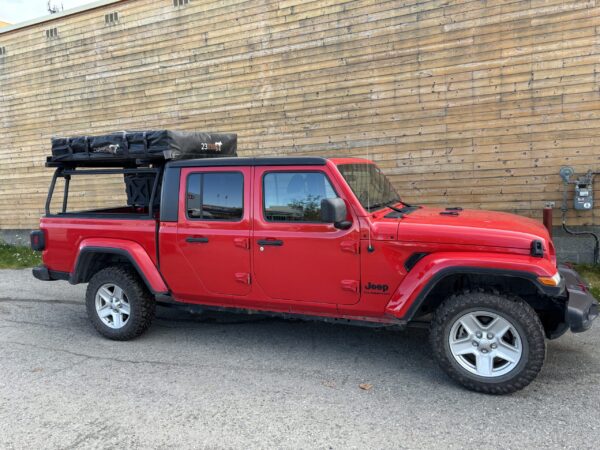 2021 Jeep Gladiator Sport S 4x4 Red with Tent Topper - Image 9