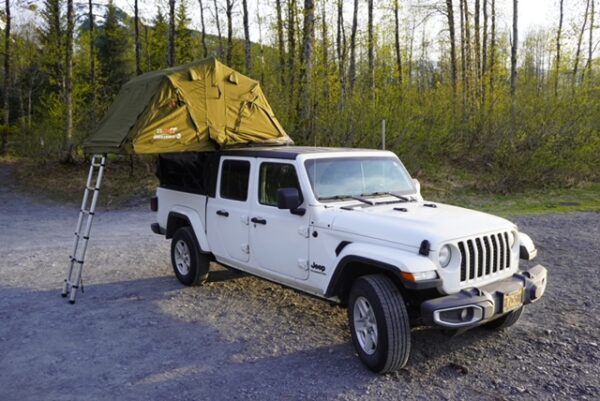 2021 Jeep Gladiator Sport S 4x4 White with Tent Topper - Image 6